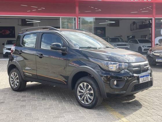 FIAT MOBI 1.0 EVO FLEX TREKKING MANUAL FIAT MOBI 1.0 EVO FLEX TREKKING MANUAL